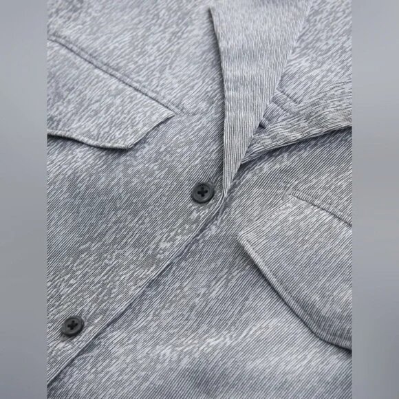 Athleta Echo Top size L Silver - Picture 3 of 5